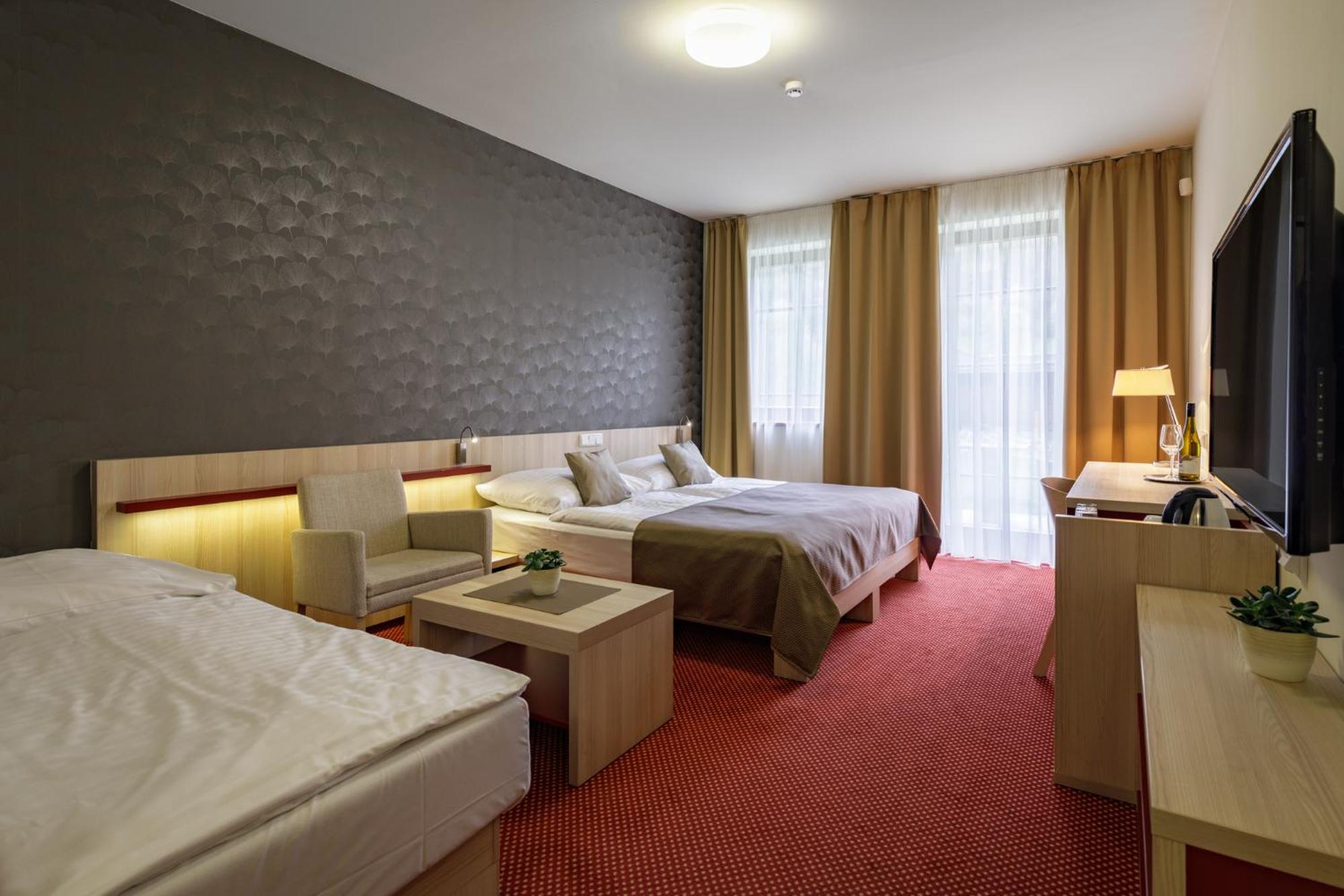 Peras Wellness Hotel Ludvikov Luaran gambar